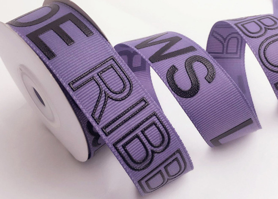 Ein guter Preis. Personalisiertes, maßgeschneidertes Grosskörnchenband mit geprägtem 3D-Logo für Luxusmarken Online